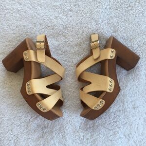 Bucco Heel Sandal